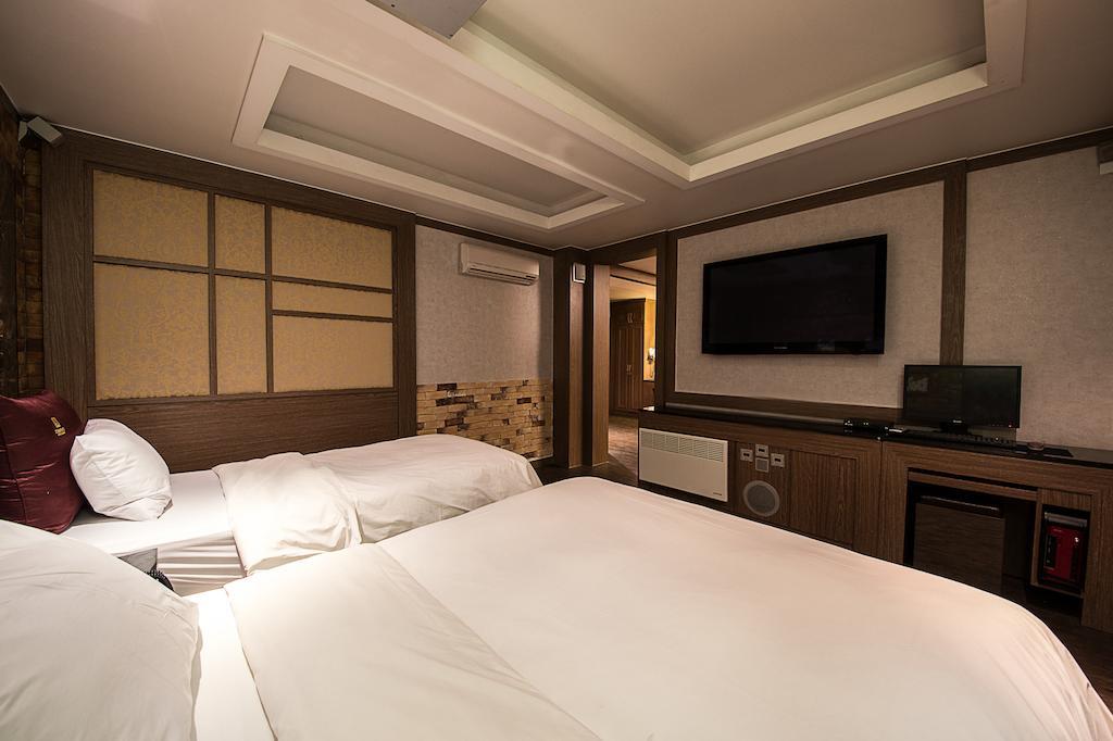 Hotel Valentine กวังมยอง ห้อง รูปภาพ