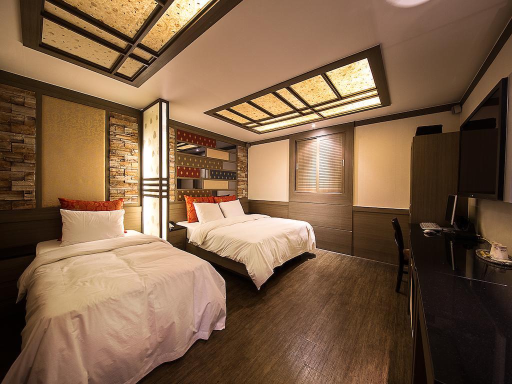 Hotel Valentine กวังมยอง ห้อง รูปภาพ
