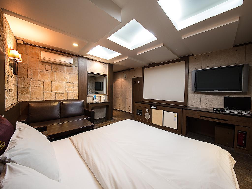 Hotel Valentine กวังมยอง ห้อง รูปภาพ